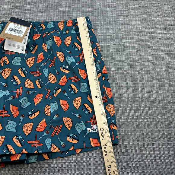 The North Face Shorts Mens XXL Pull-on Allover Camping Print Class V New - Picture 11 of 16